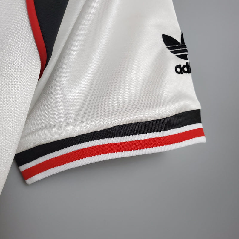 MANCHESTER UNITED II 1985 MAN (RETRO)